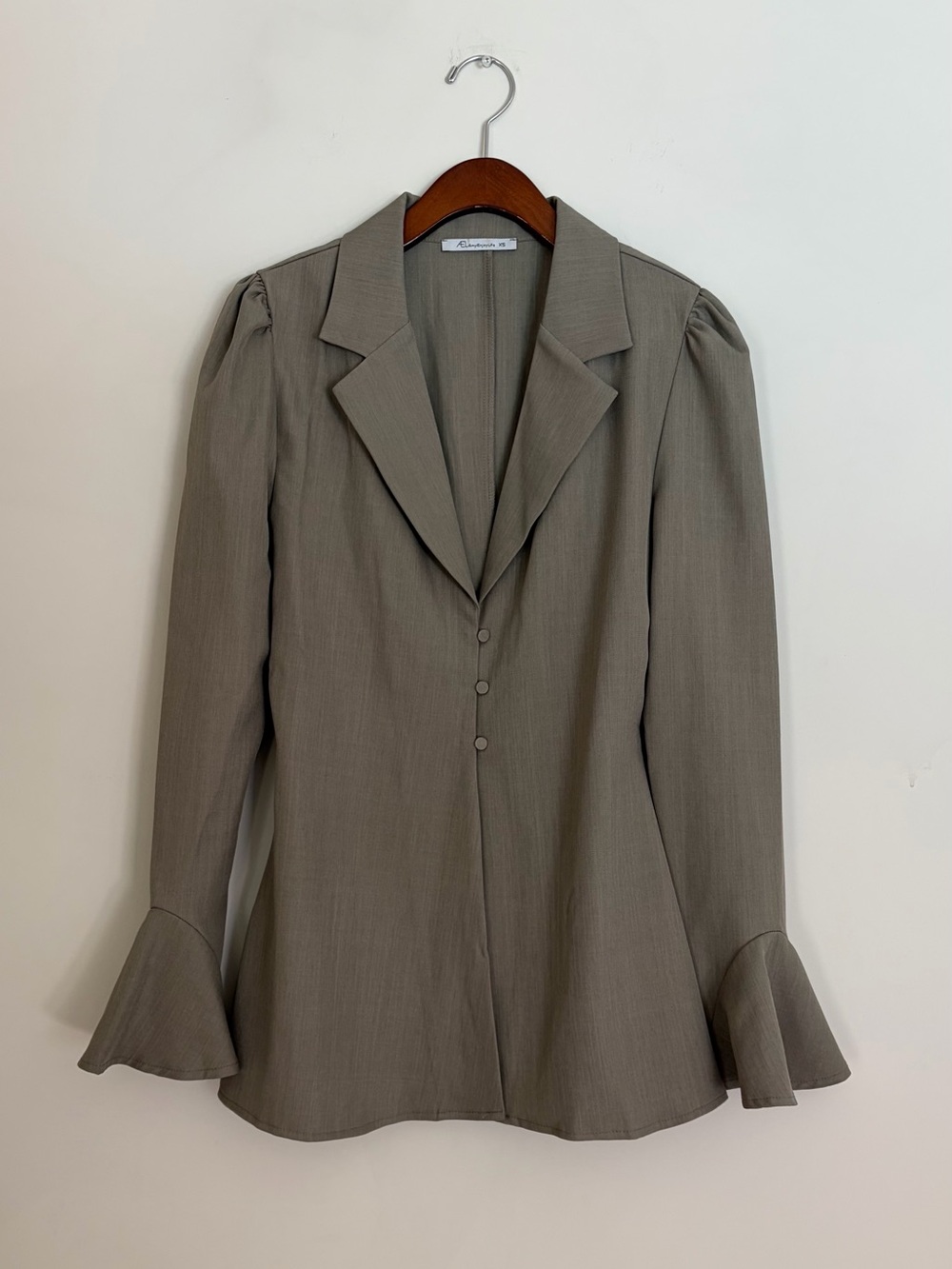 Amy Enjoy Life ruffled jacket/blouse size XS